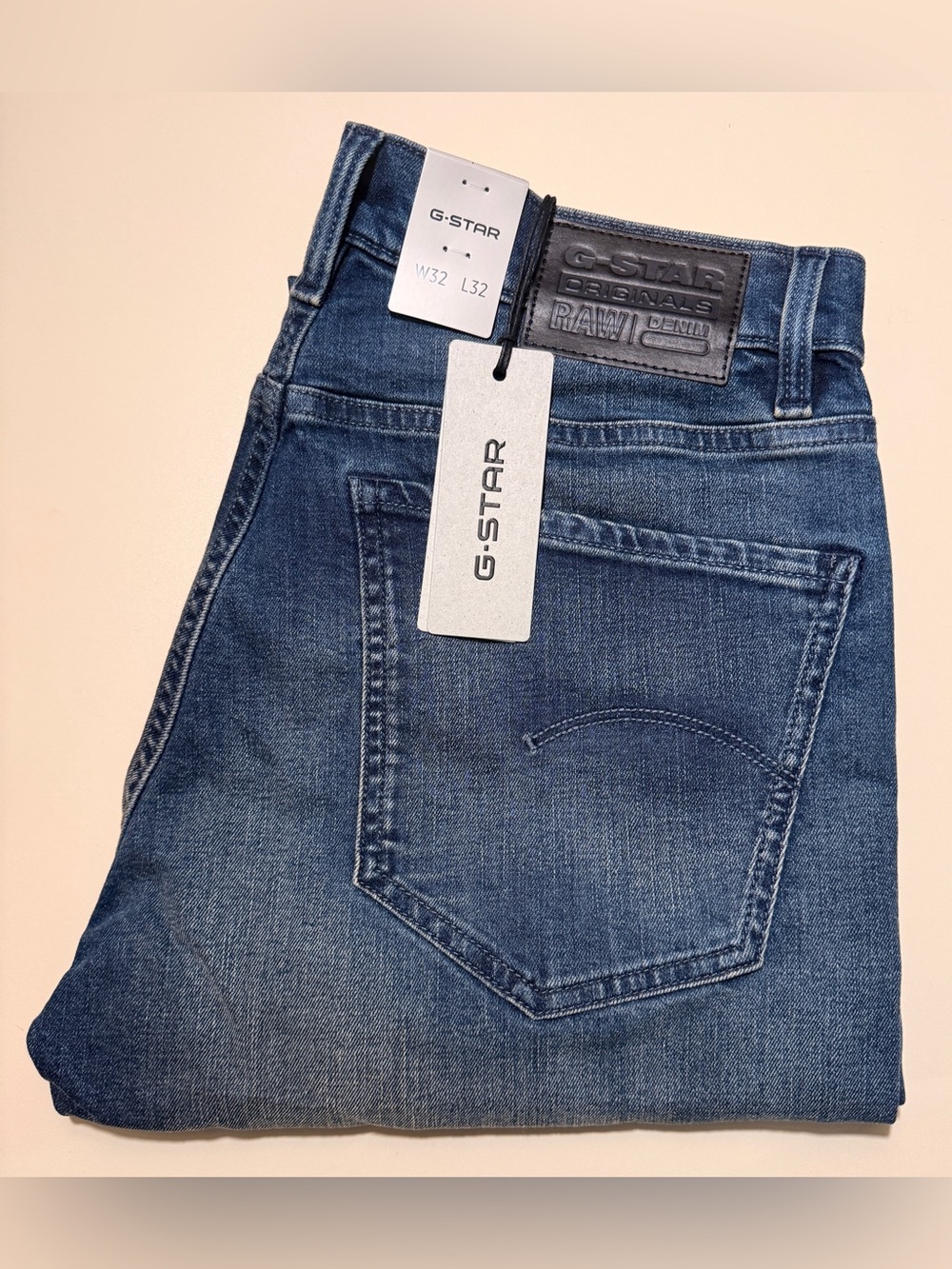 G-STAR Men’s straight fit Jeans in Medium Blue (brand new)